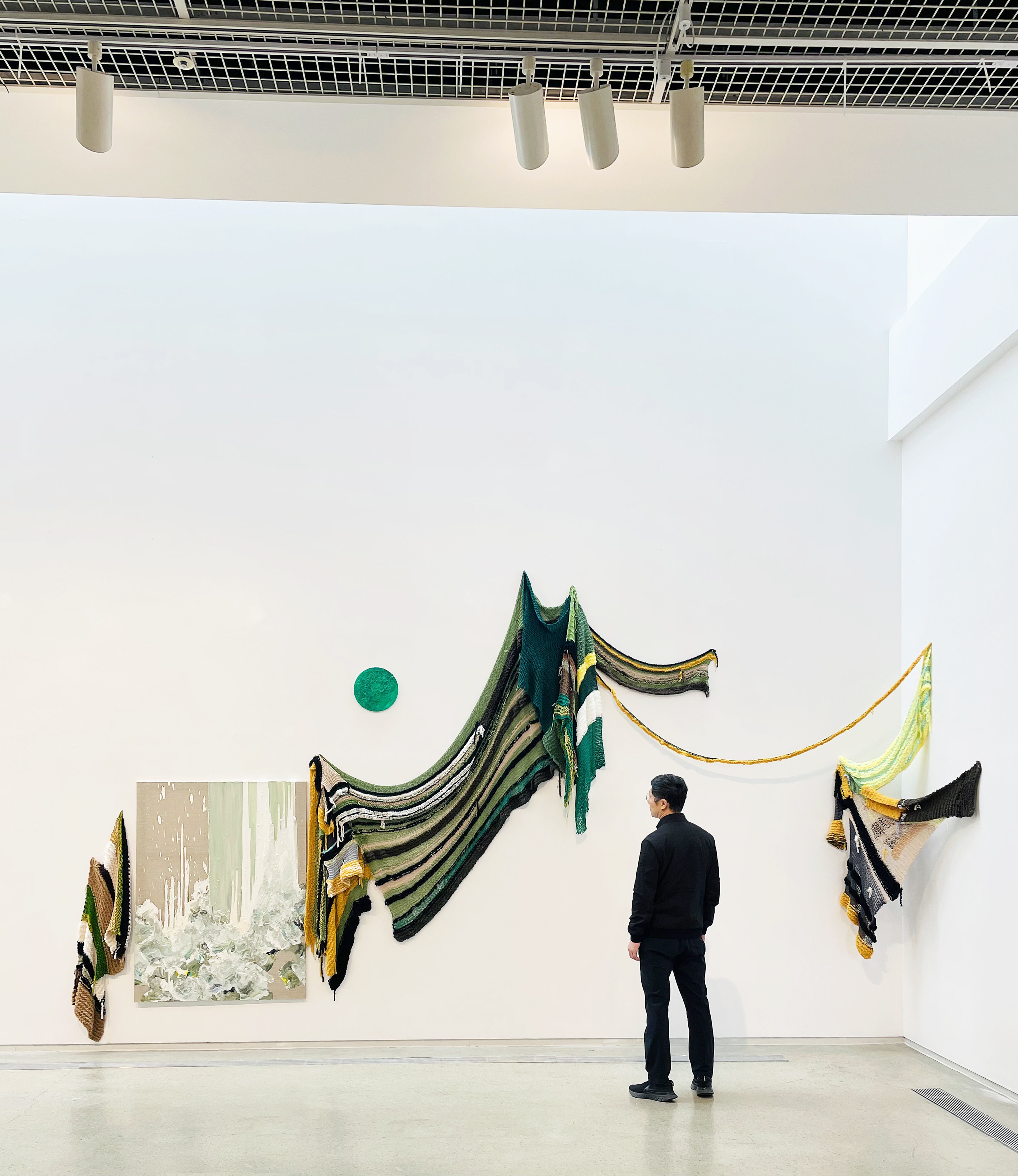 1_틈,조우_Teum,Encounter_2x3m_2025_2200만원